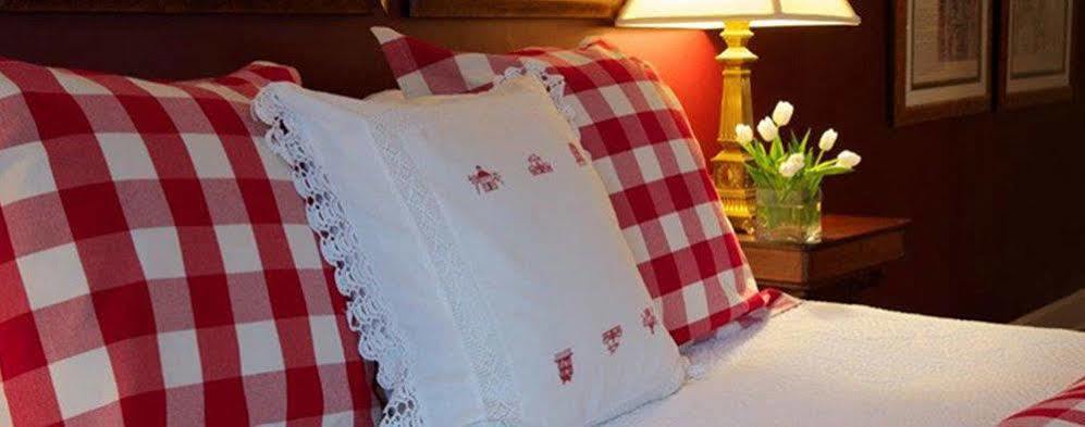 Wickwood Inn Saugatuck Eksteriør billede